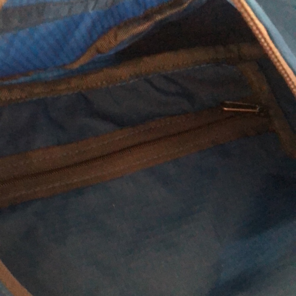 Sling backpack - Picture 7 of 7